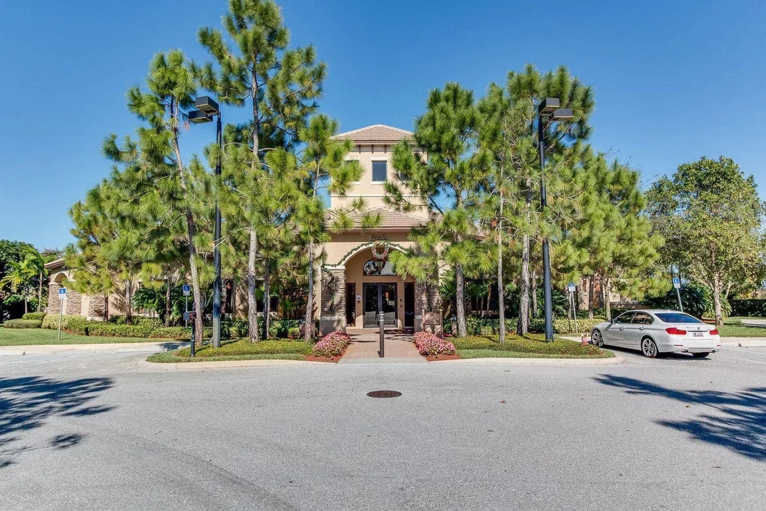 Photo of 8273 Emerald Winds Circle