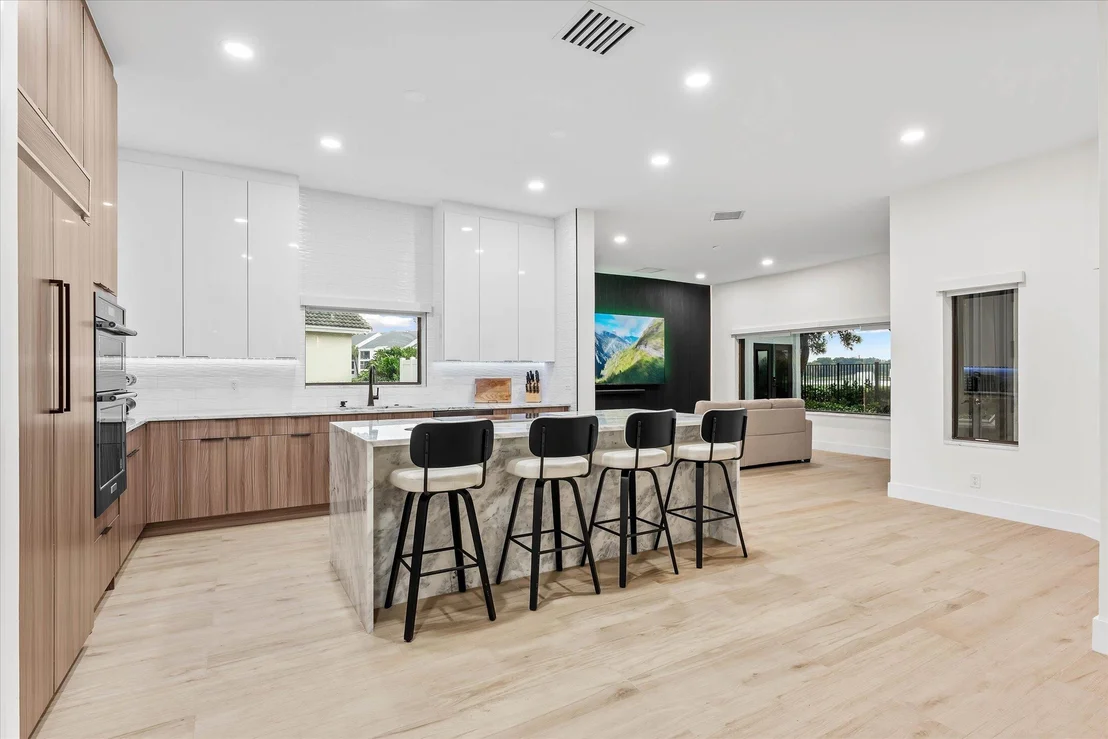 Photo of 2670 Tecumseh Drive