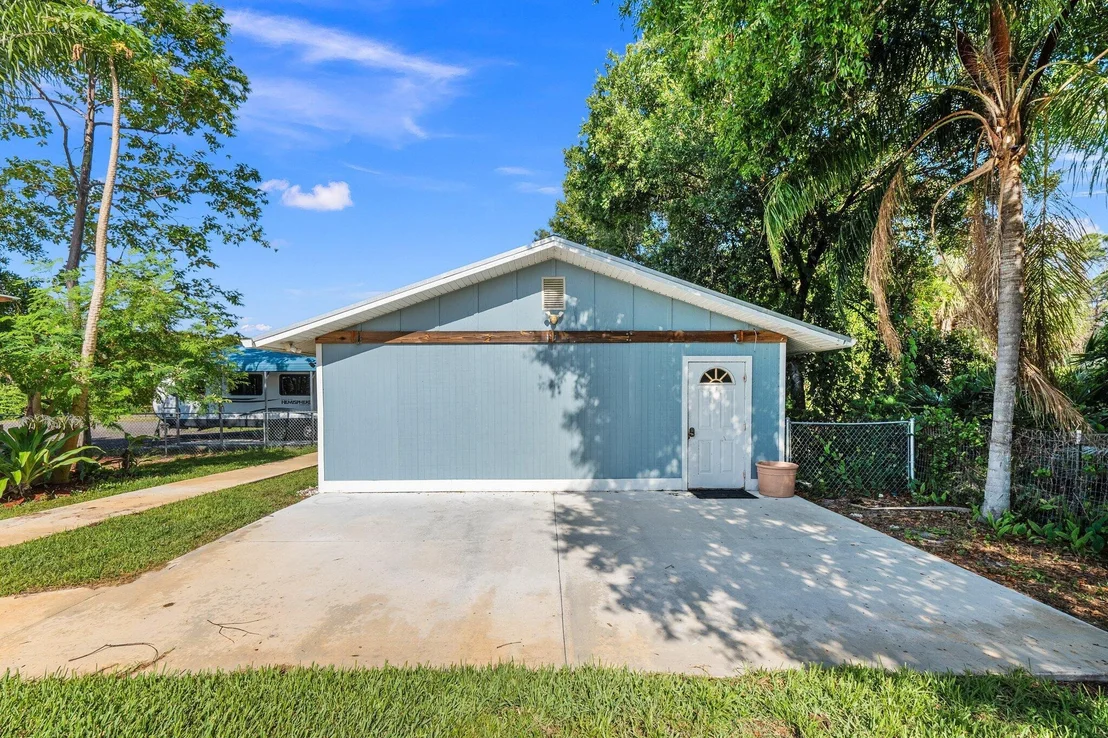 Photo of 6101 Buchanan Drive