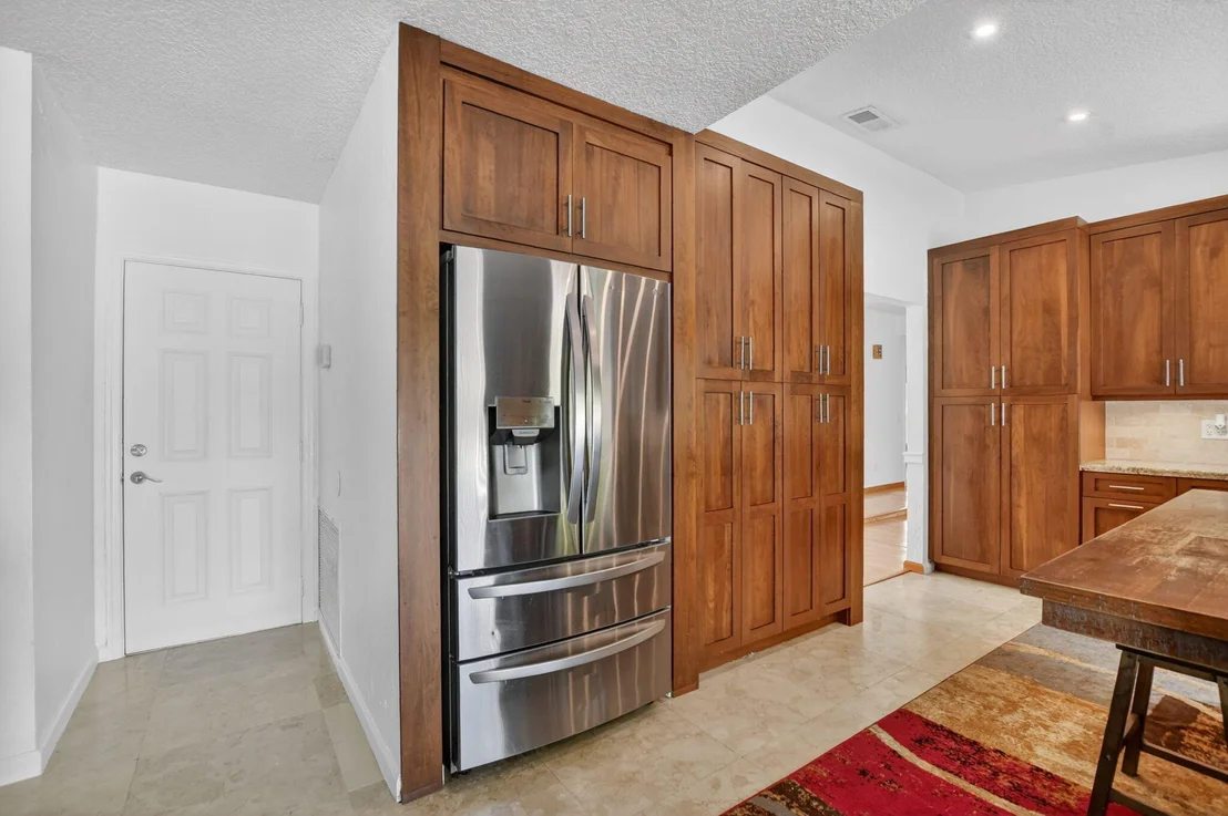 Photo of 20876 Sugarloaf Lane