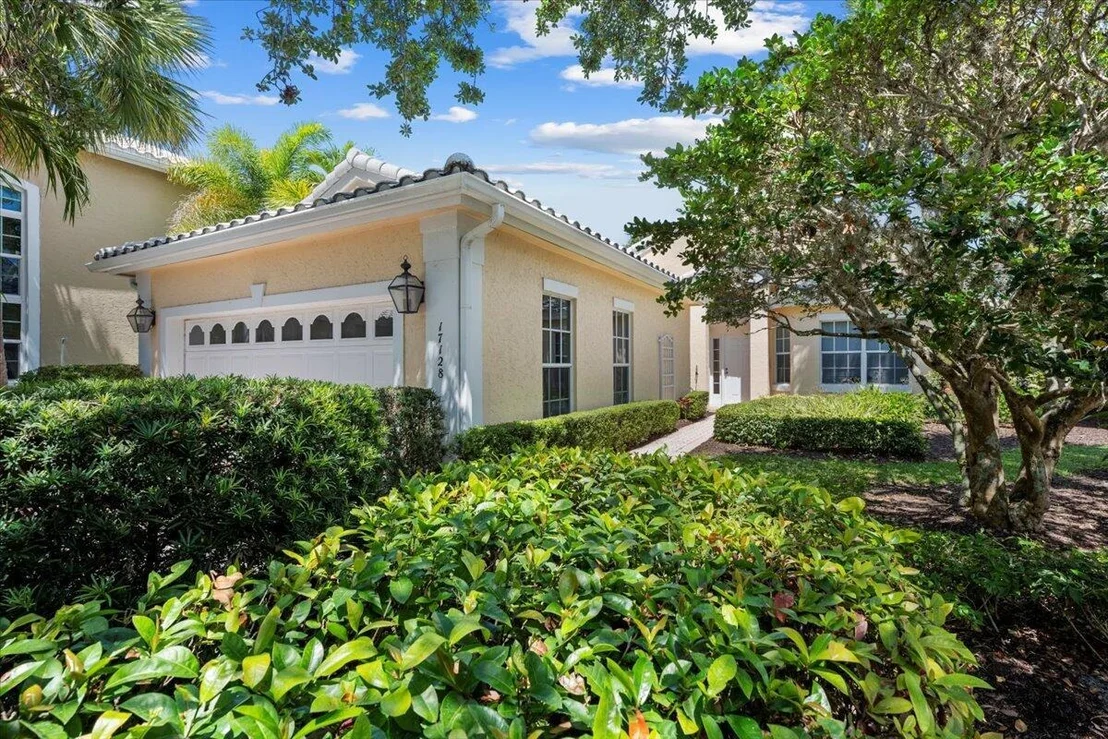Photo of 17128 Crossgate Drive