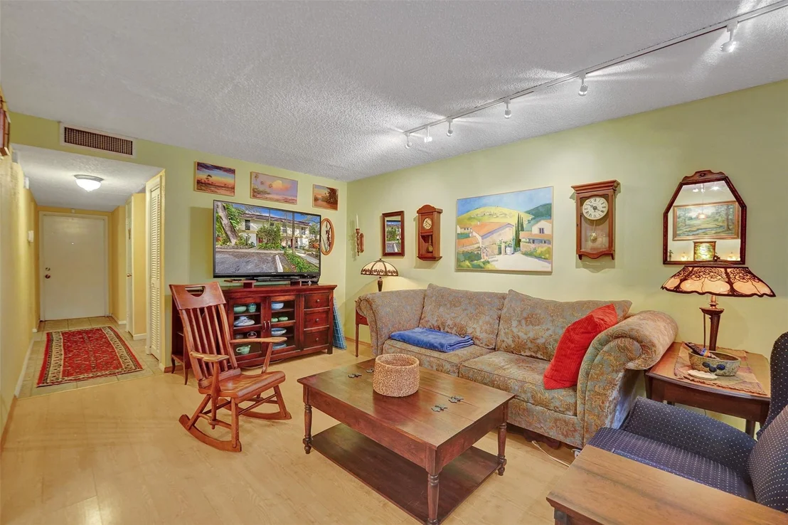 Photo of Unit 12A at 3301 Simms Street