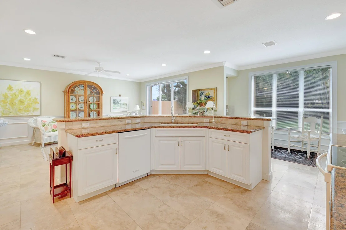Photo of 4899 N Classical Boulevard