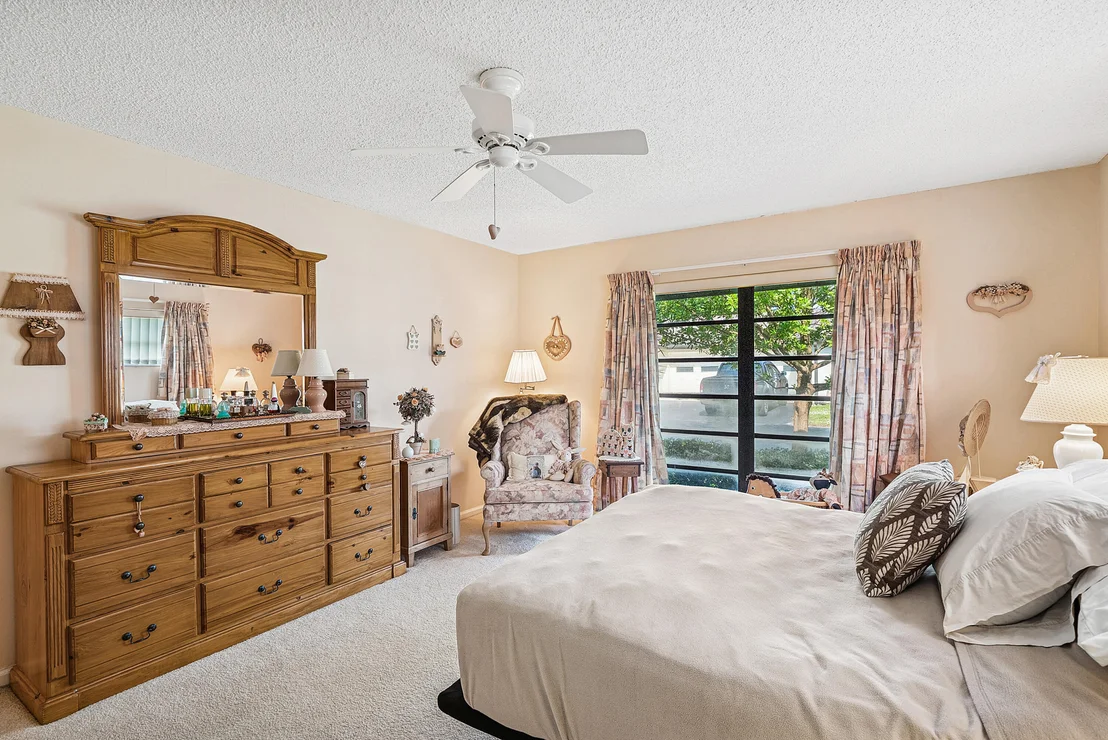 Photo of Unit A at 4866 Equestrian Road