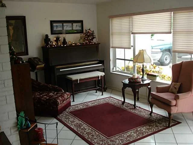 Photo of 1356 NW Pine Lake Drive