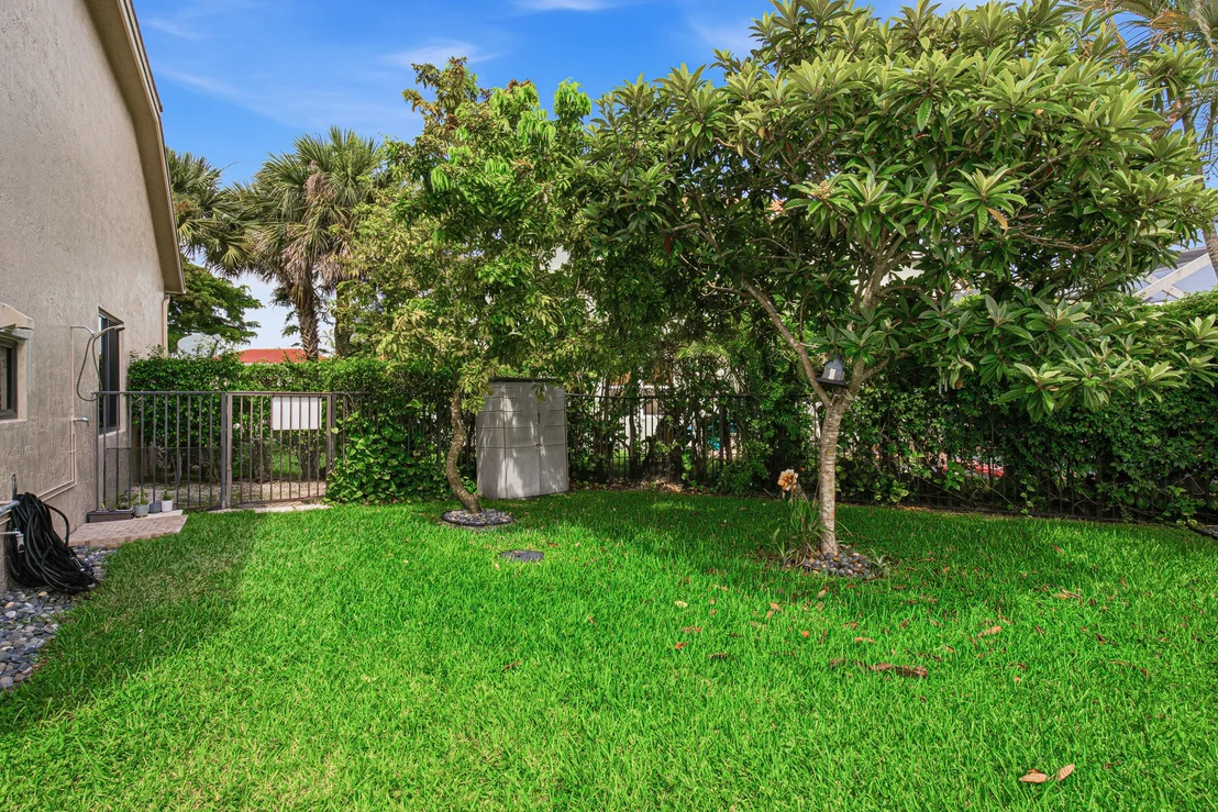 Photo of 10210 Lexington Estates Boulevard