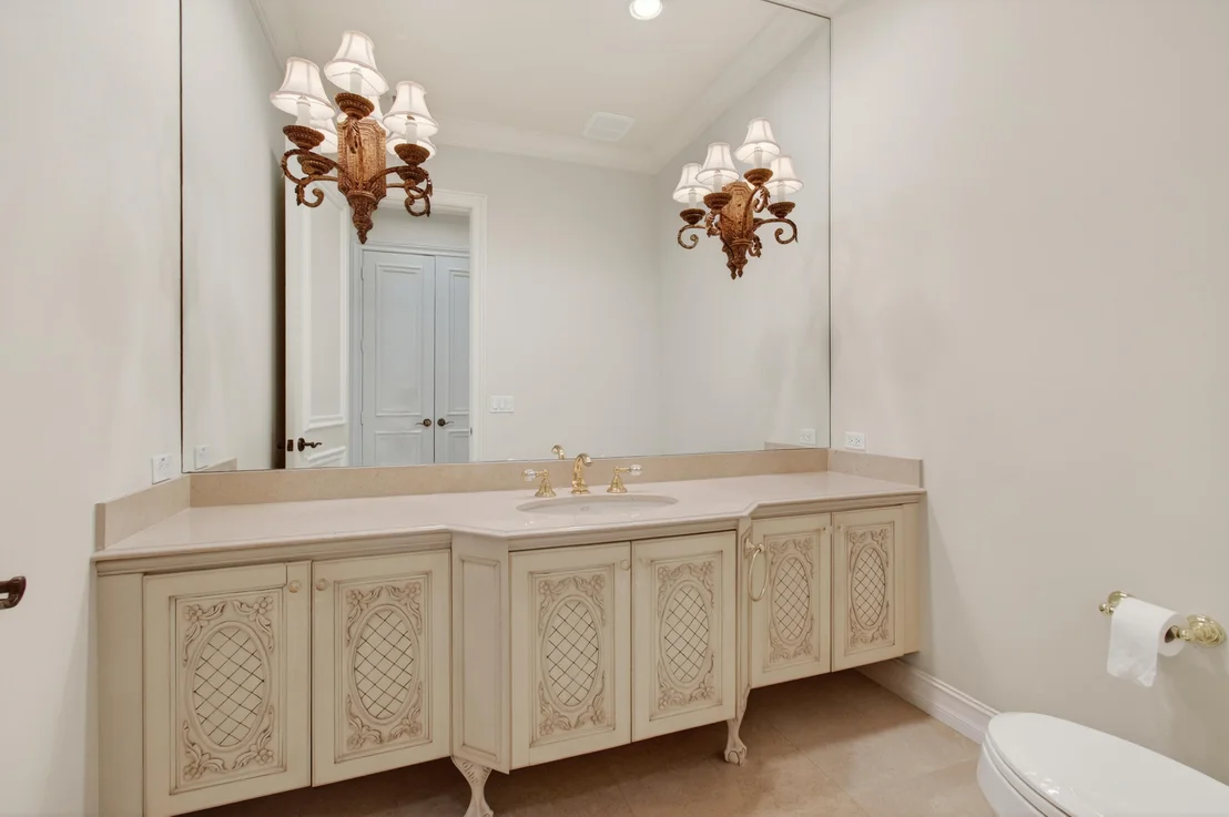 Photo of 331 MIZNER LAKE ESTATES Drive