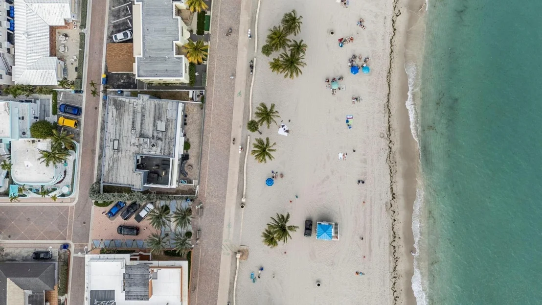 Photo of 2201 N Surf Road