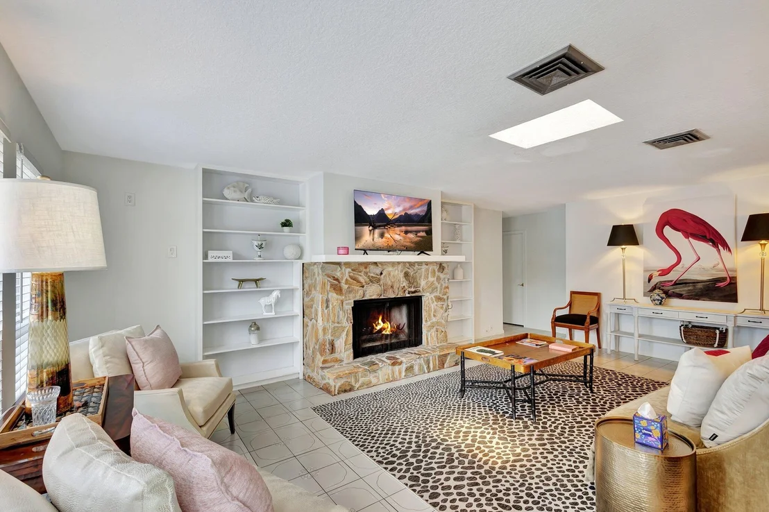 Photo of 430 Mars Way