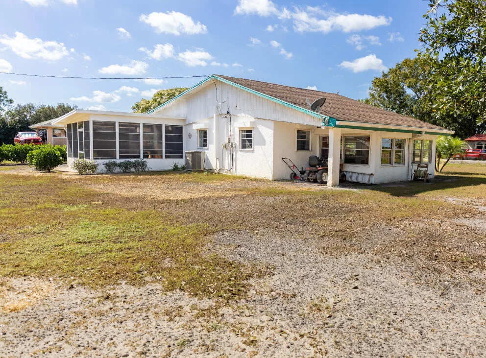 Photo of 3966 NW 20th Avenue