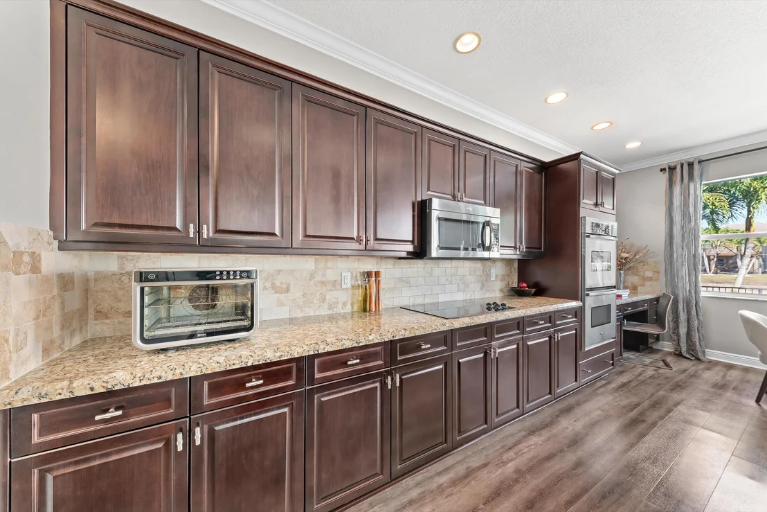 Photo of 9724 Phipps Lane