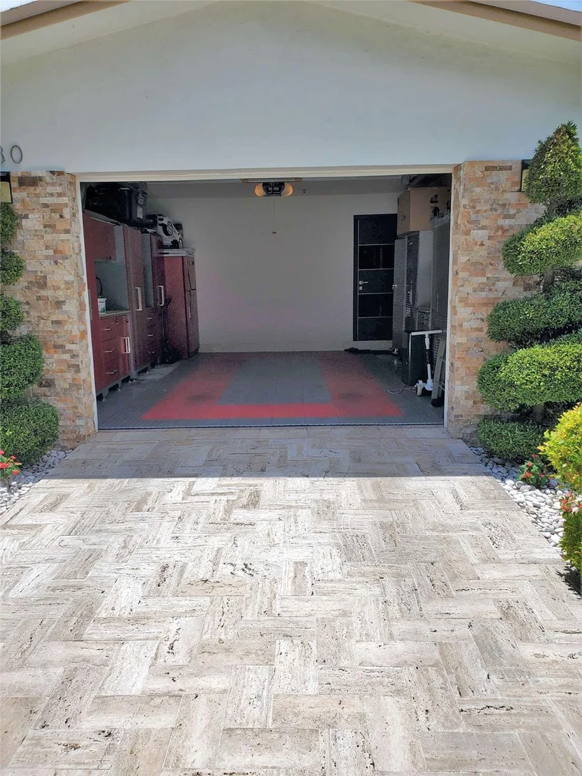 Photo of 330 SE 3 Street