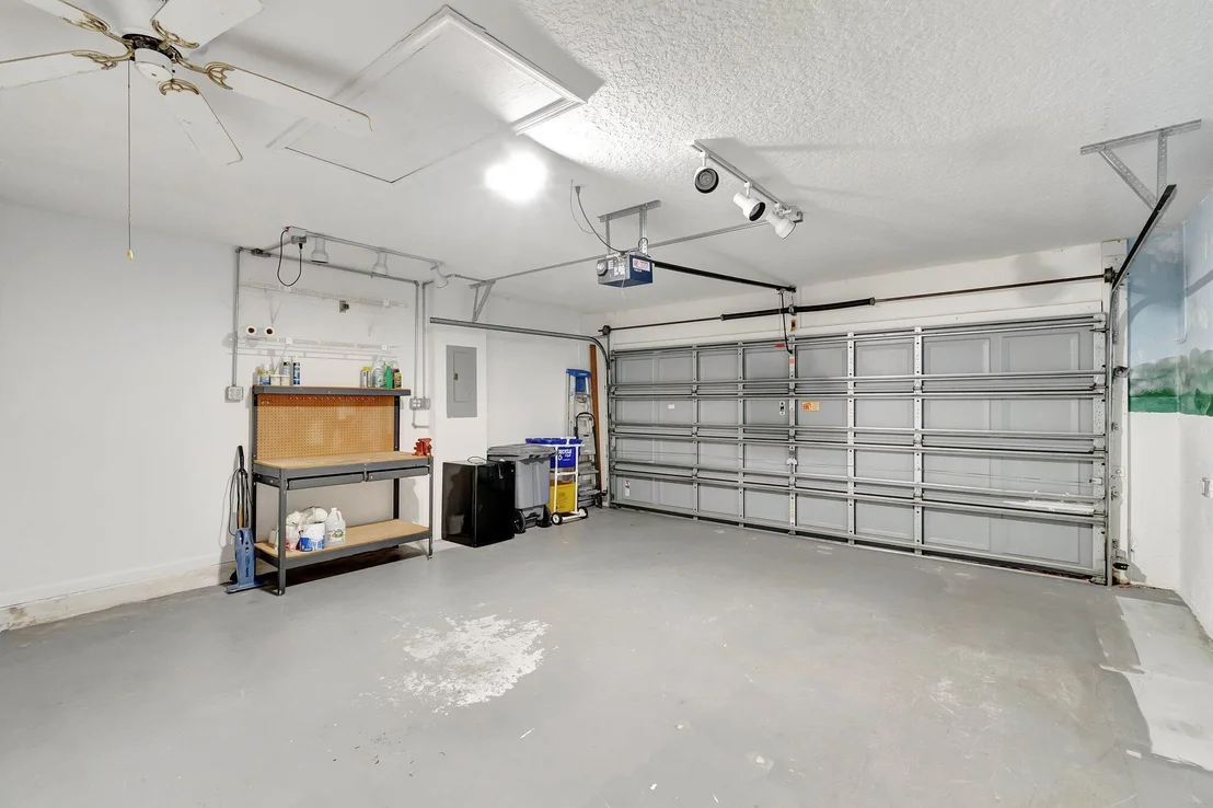 Photo of 6631 Sherbrook Drive