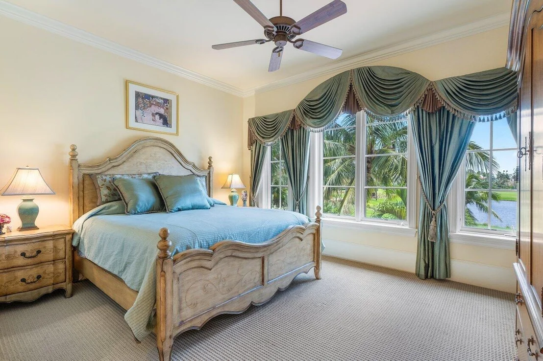 Photo of 6971 SE Harbor Circle