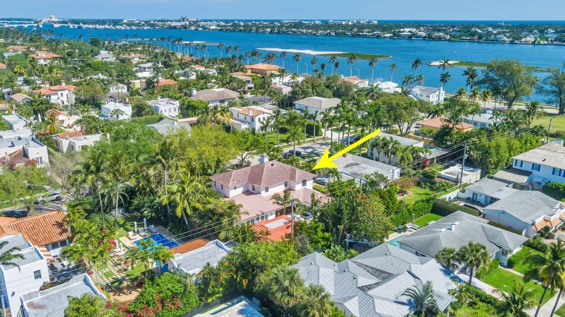Photo of 220 Dyer Road
