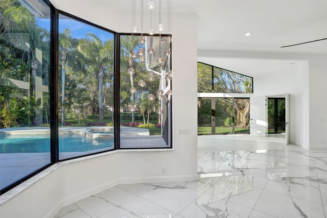 Photo of 4701 Pine Tree Drive