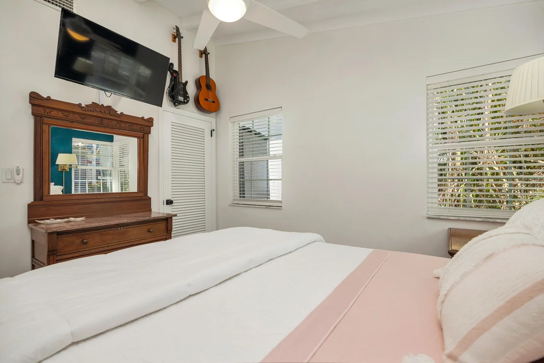 Photo of 16 Surf Road
