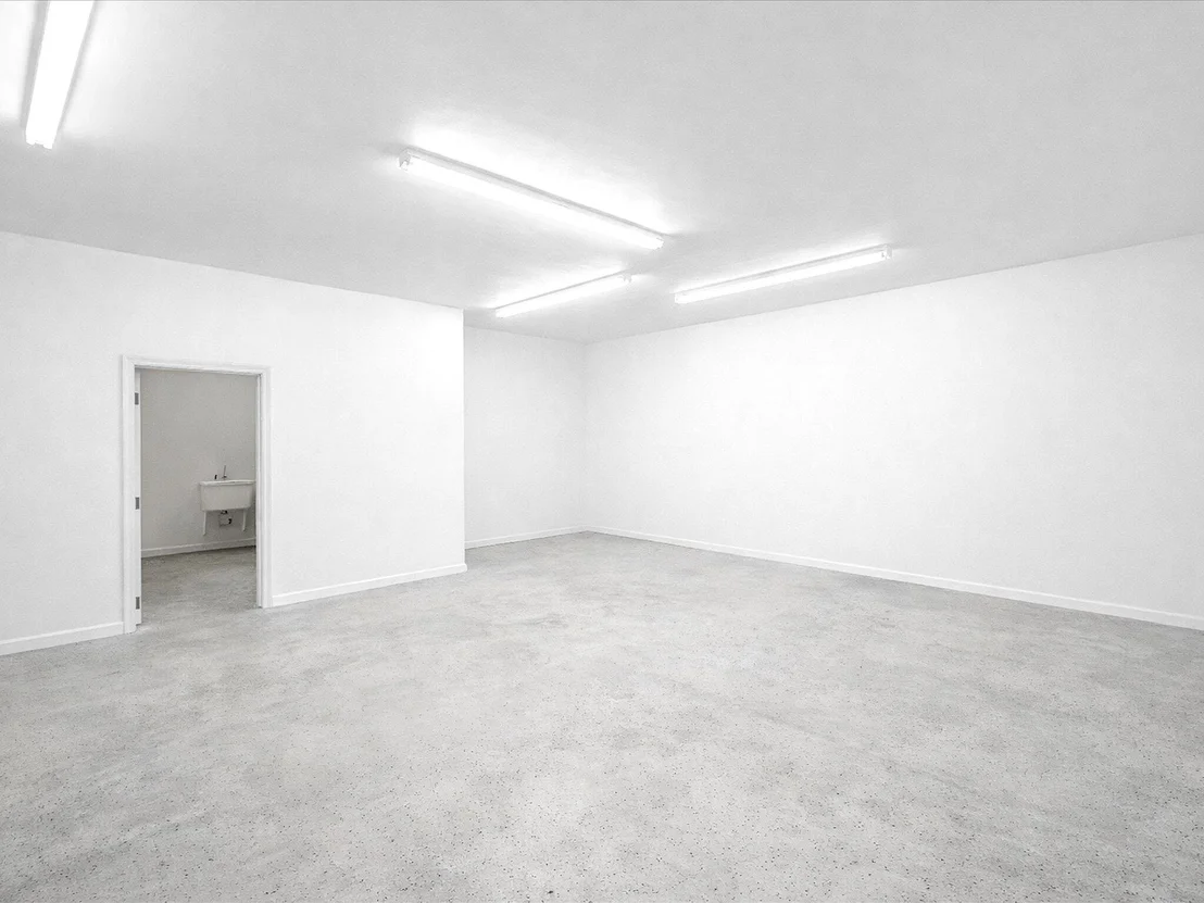 Photo of 702 S RIVERSIDE Drive