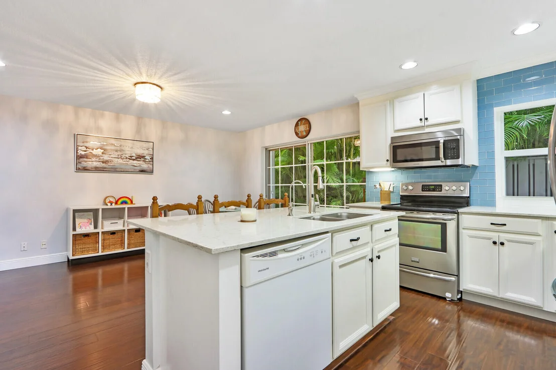 Photo of 21 Commodore Place