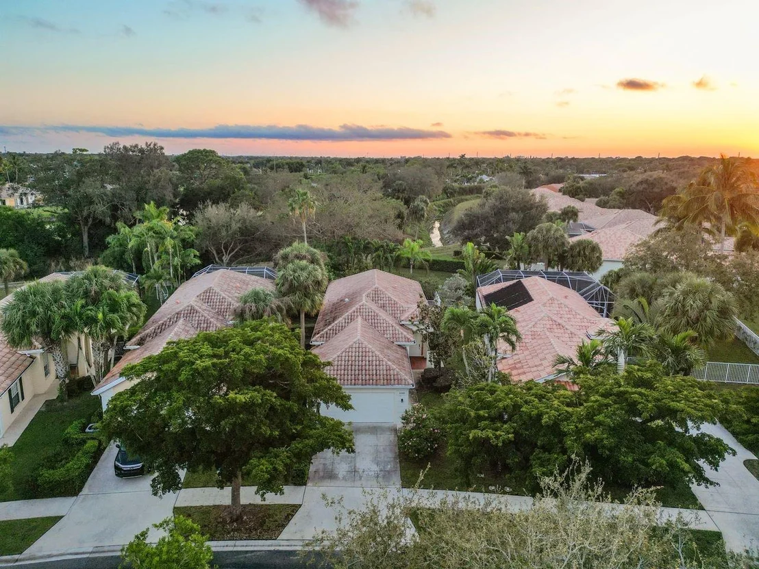 Photo of 4689 Hammock Circle