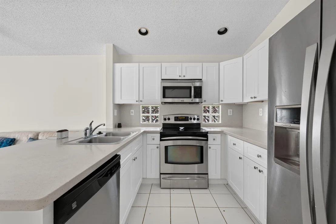 Photo of 7816 MANOR FOREST Lane