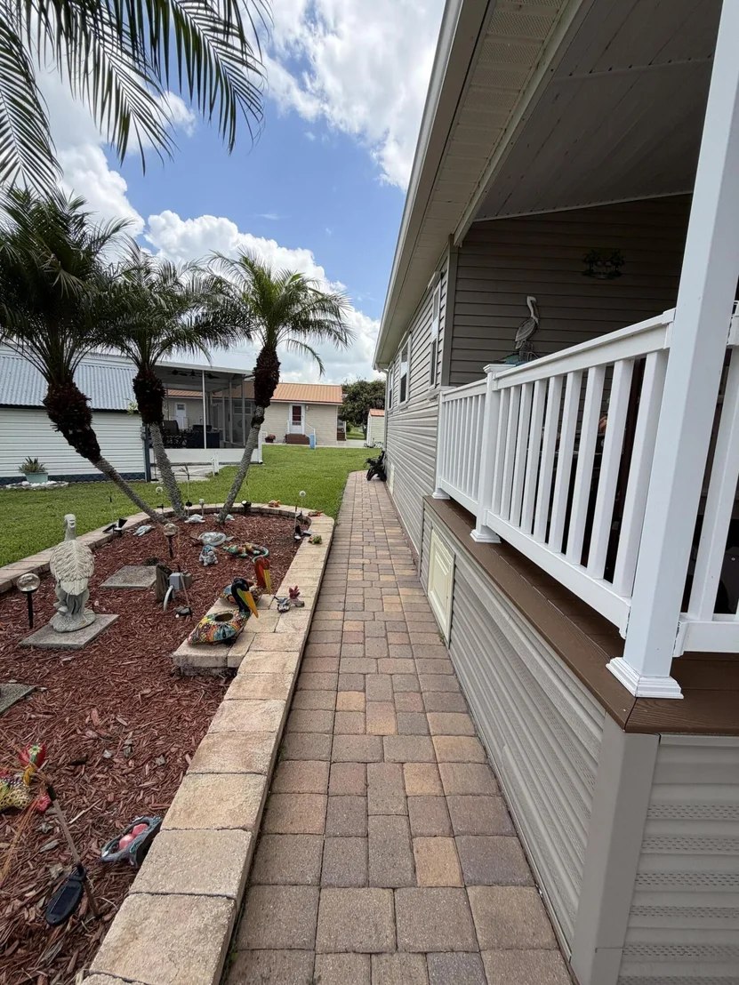 Photo of Unit 146 at 13801 US-441