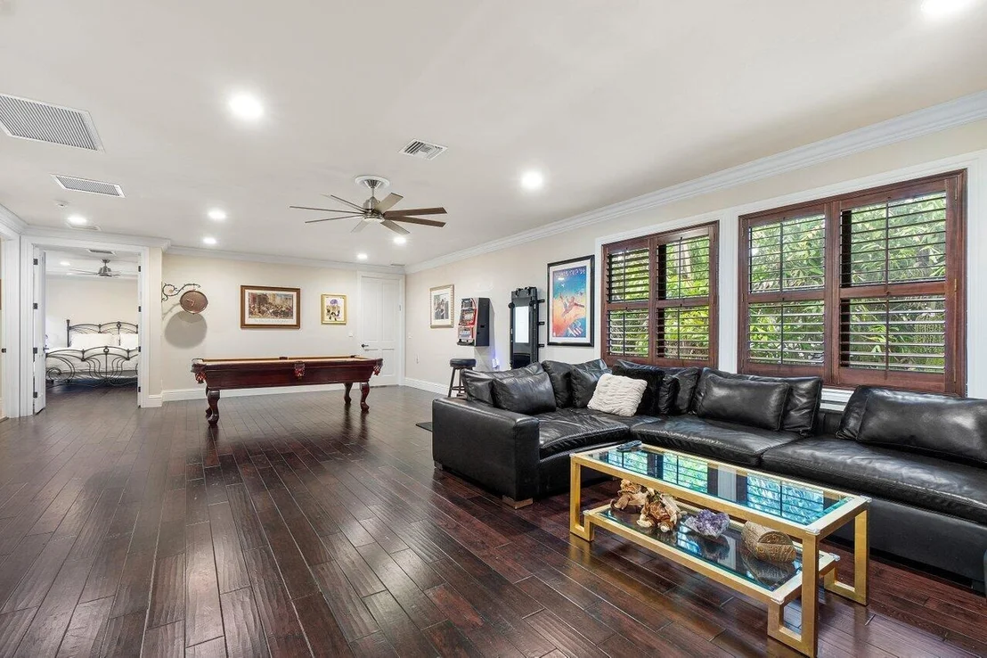Photo of 5818 Windsor Terrace