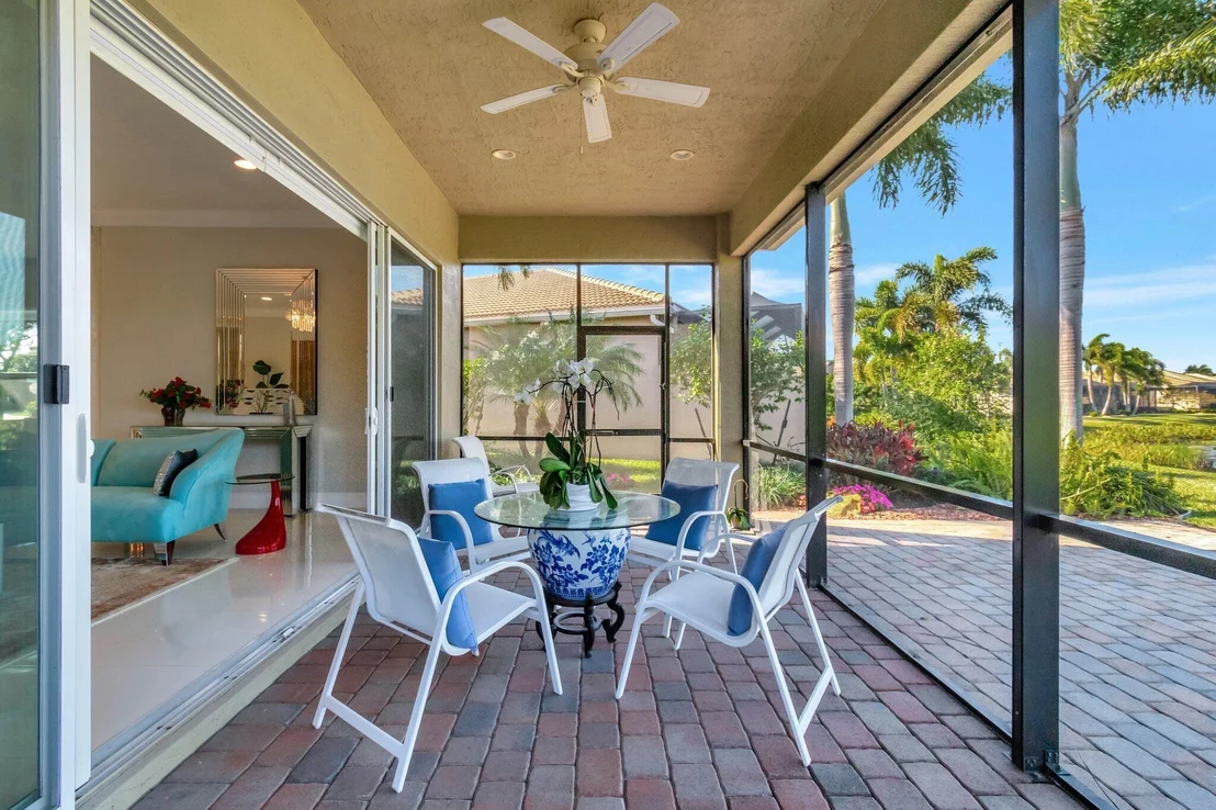 Photo of 12396 Cascade Valley Lane