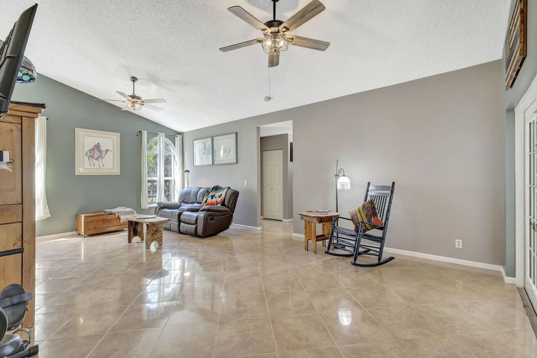 Photo of 4783 Windmill Road