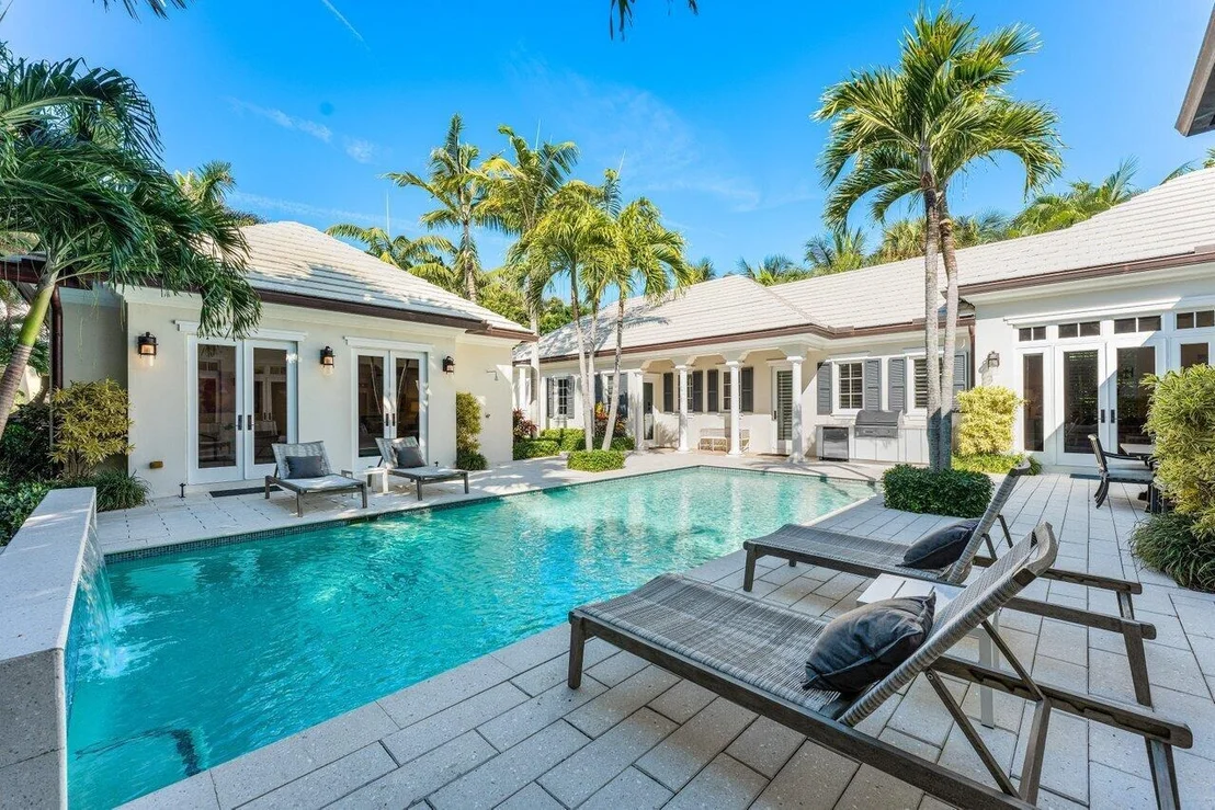 Photo of 3424 N Ocean Boulevard