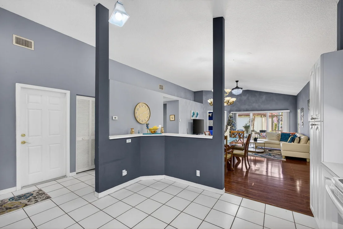 Photo of 5156 Elpine Way