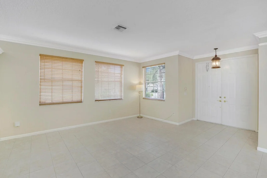 Photo of 9020 Alexandra Circle