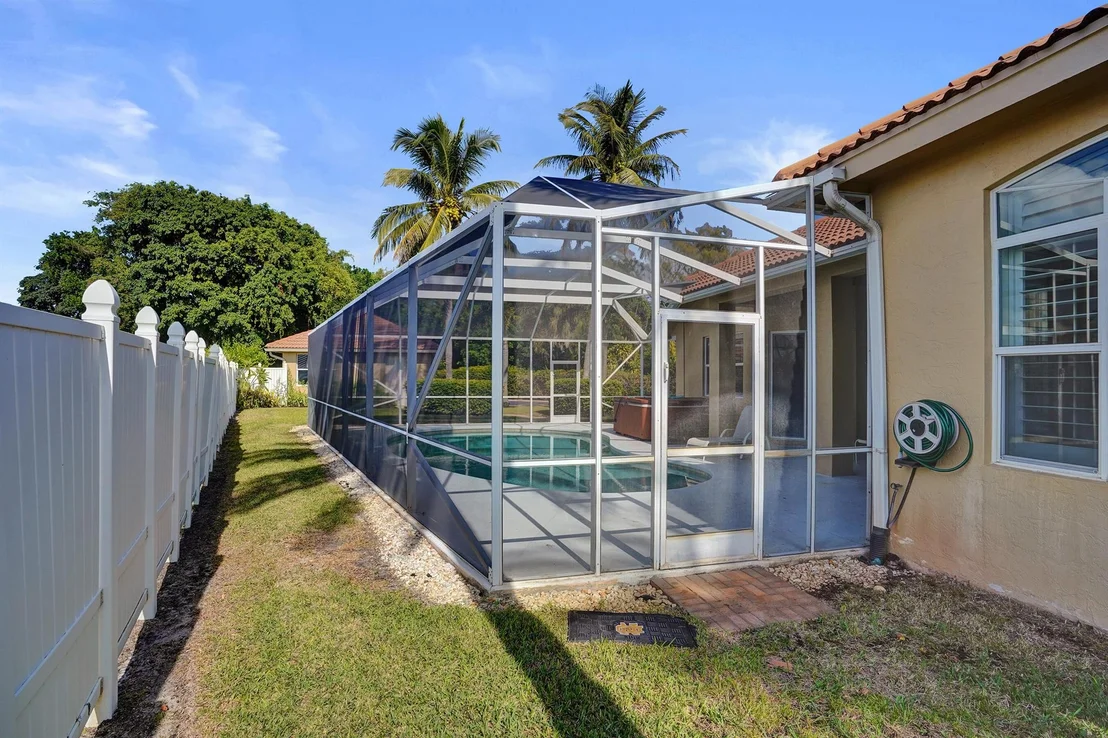 Photo of 603 N Cypress Drive