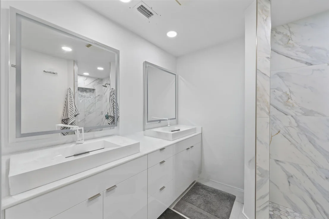 Photo of 3531 NE 30th Avenue