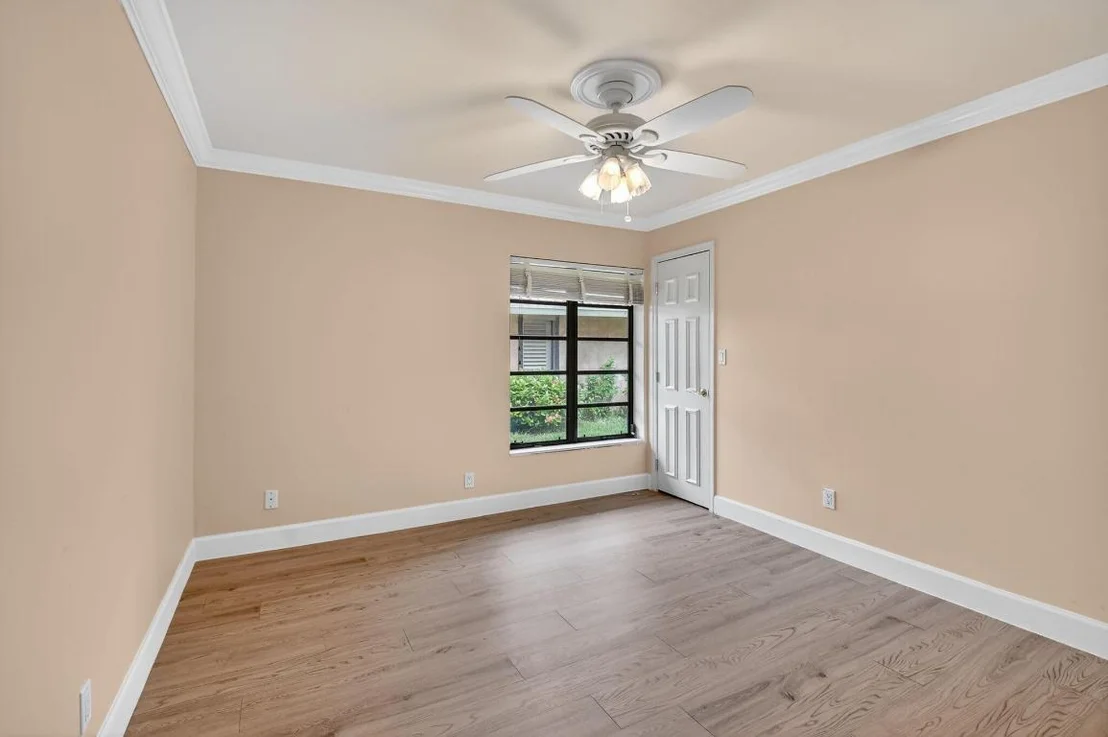Photo of 5884 Pinebrook Drive