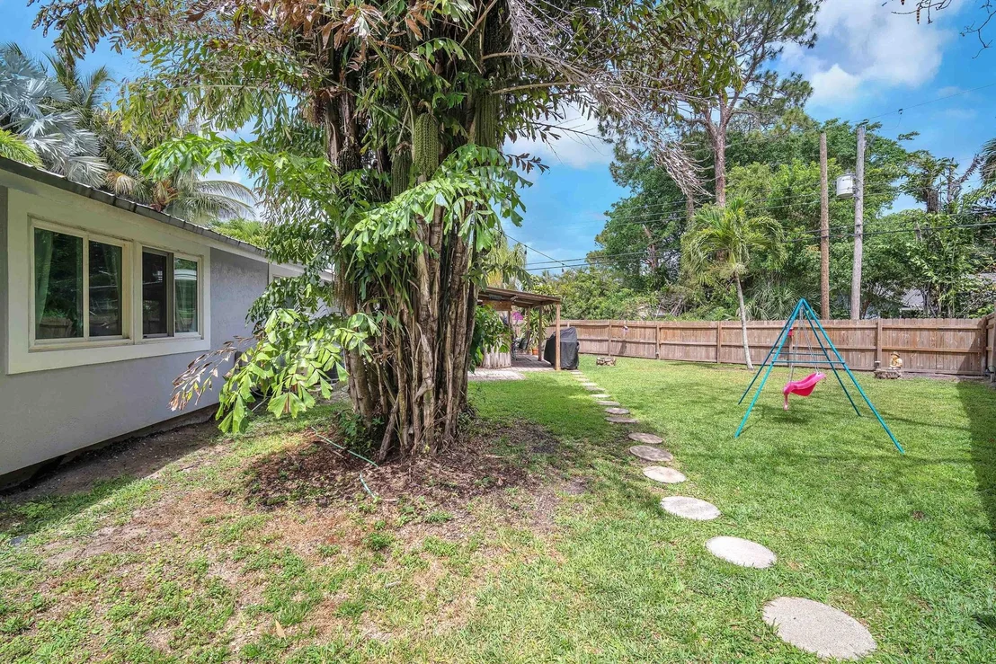 Photo of 5227 Buchanan Road