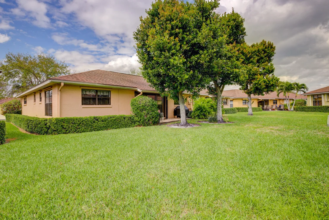 Photo of Unit B at 4350 Pear Tree Circle