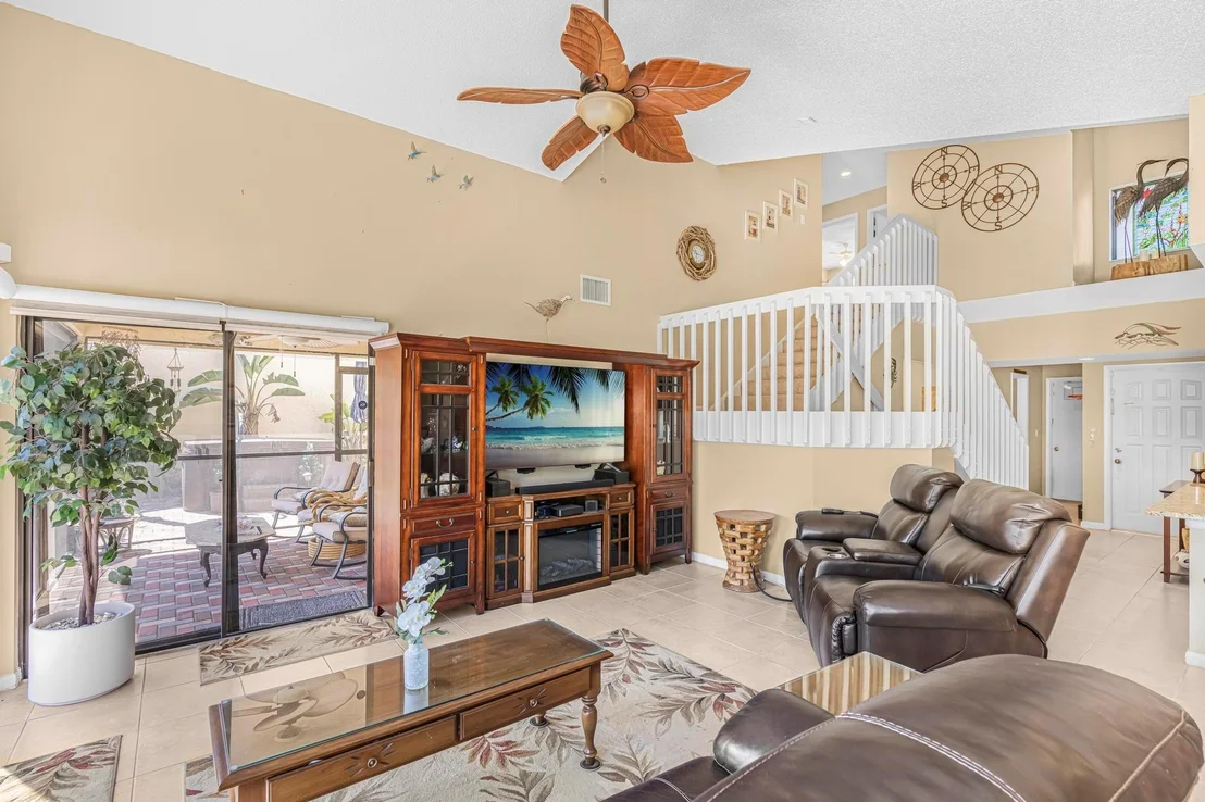 Photo of 1075 NW 19th Terrace