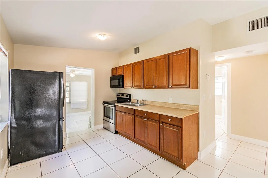 Photo of 700 NE 4th Avenue