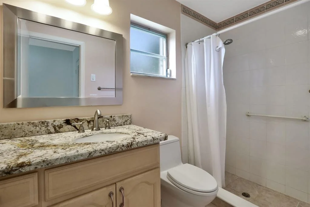 Photo of 102 Pinehurst Lane