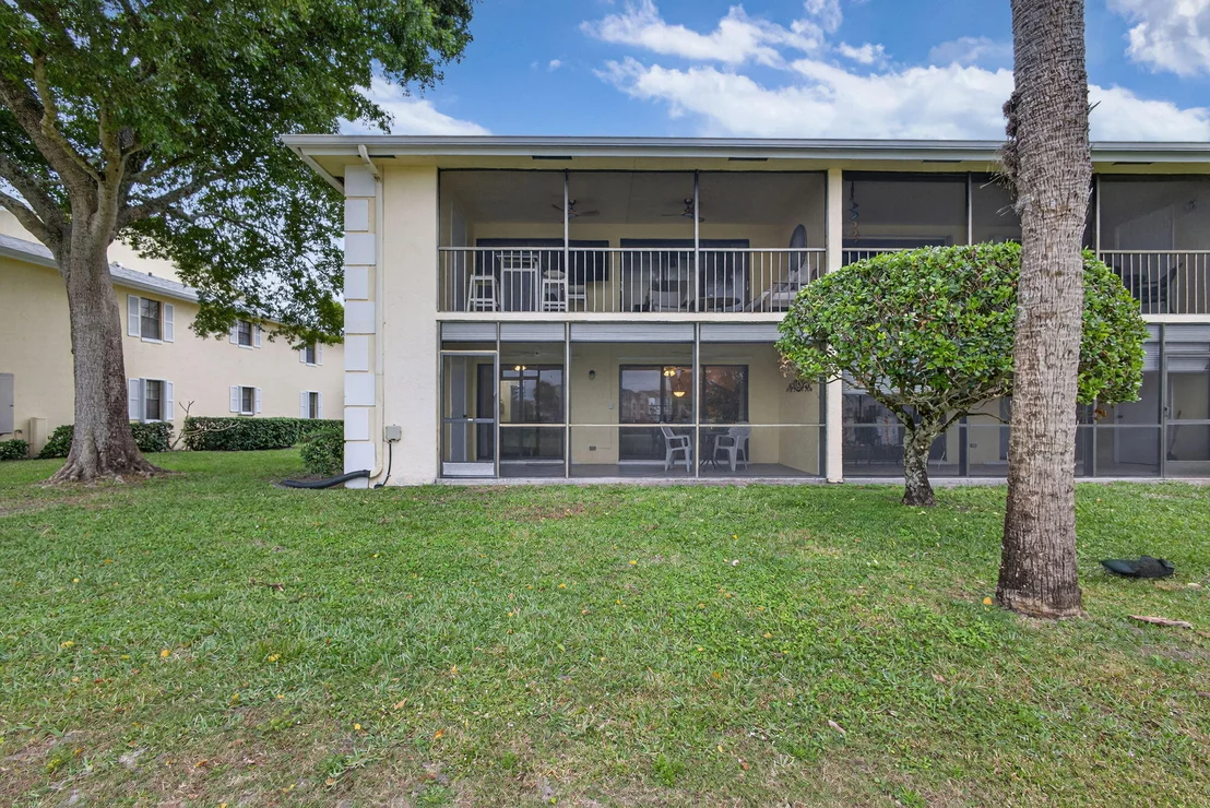 Photo of Unit F at 2041 Keystone Drive