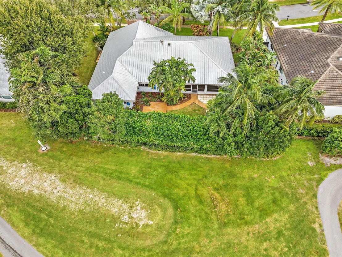 Photo of 3204 Lakeview Drive