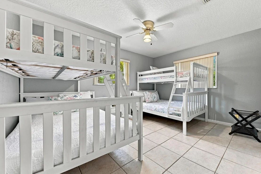 Photo of 5660 Lee Drive