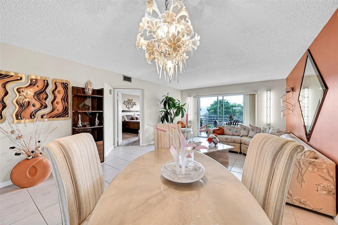 Photo of Unit E4 at 1801 Eleuthera Point