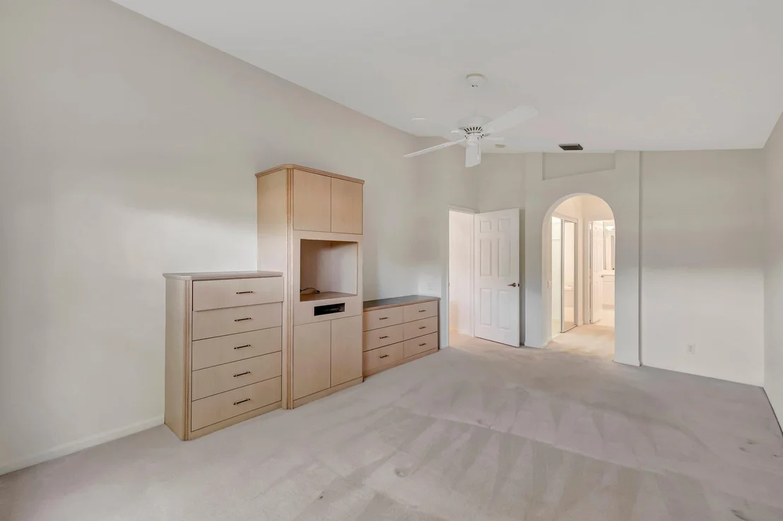 Photo of 6661 Sherbrook Drive