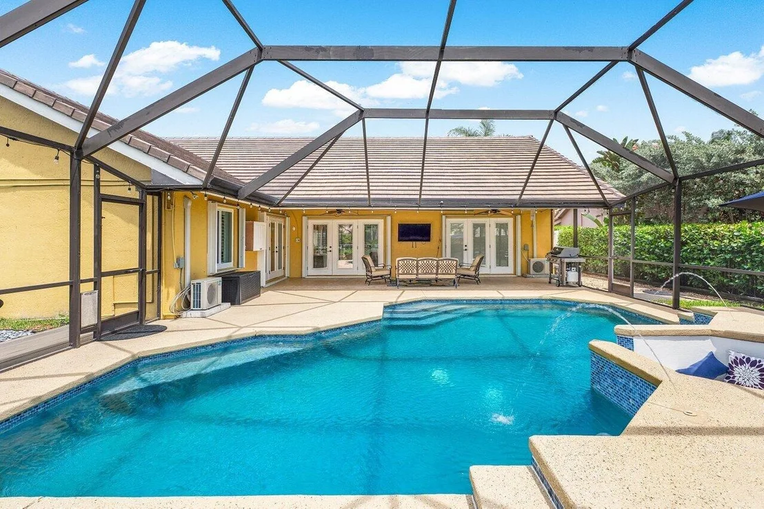 Photo of 6569 Blue Bay Circle