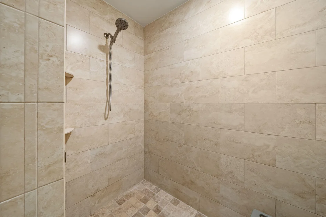 Photo of 119 Lakeside Circle