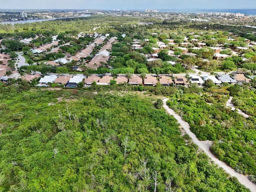 Photo of 316 River Edge Road