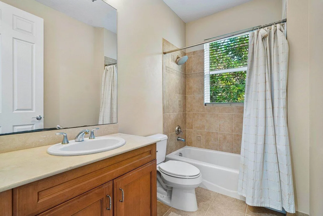 Photo of 644 Forest Bent Boulevard