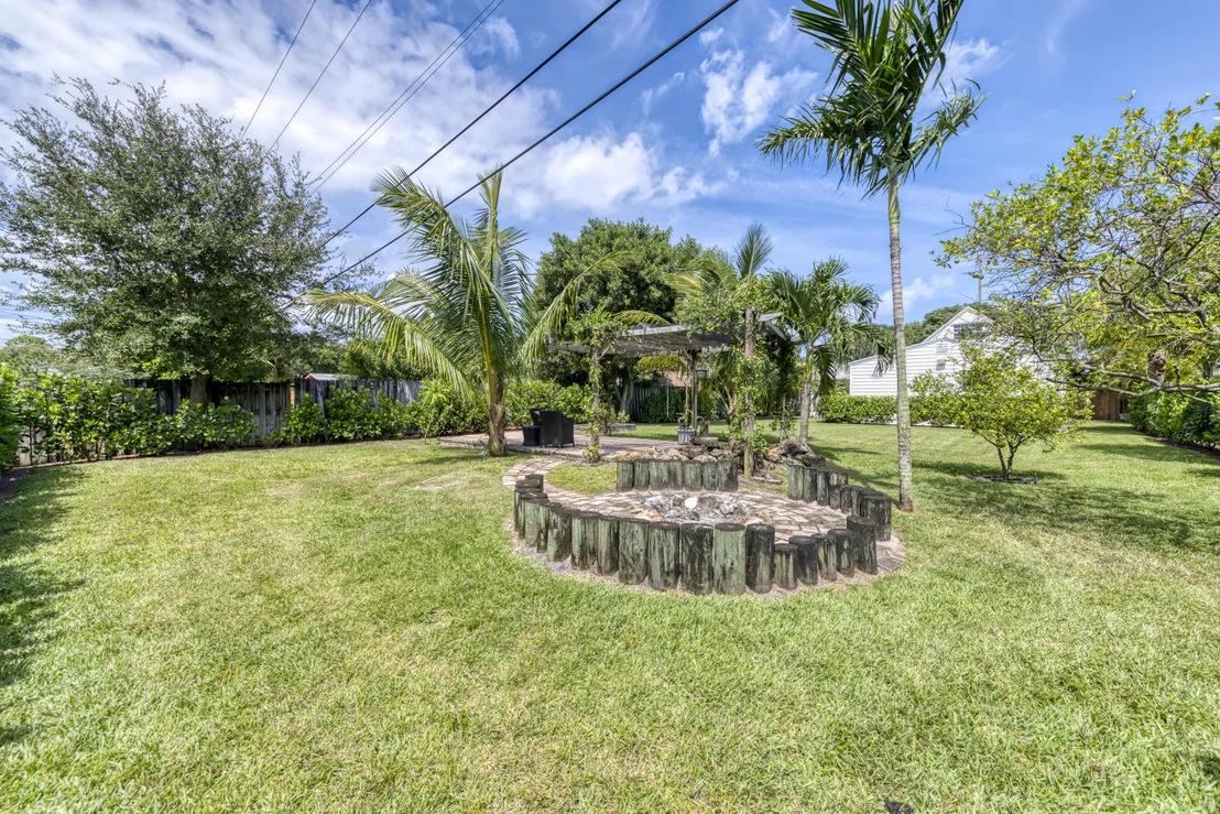 Photo of 338 Date Palm Drive